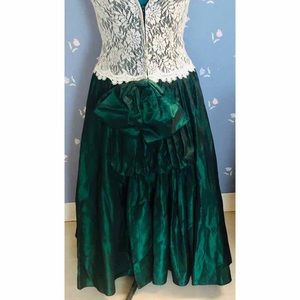 Jessica McClintock Dresses - Vintage 80’s Prom Dress Jessica McClintock Dresses - Vintage 80’s Prom Dress